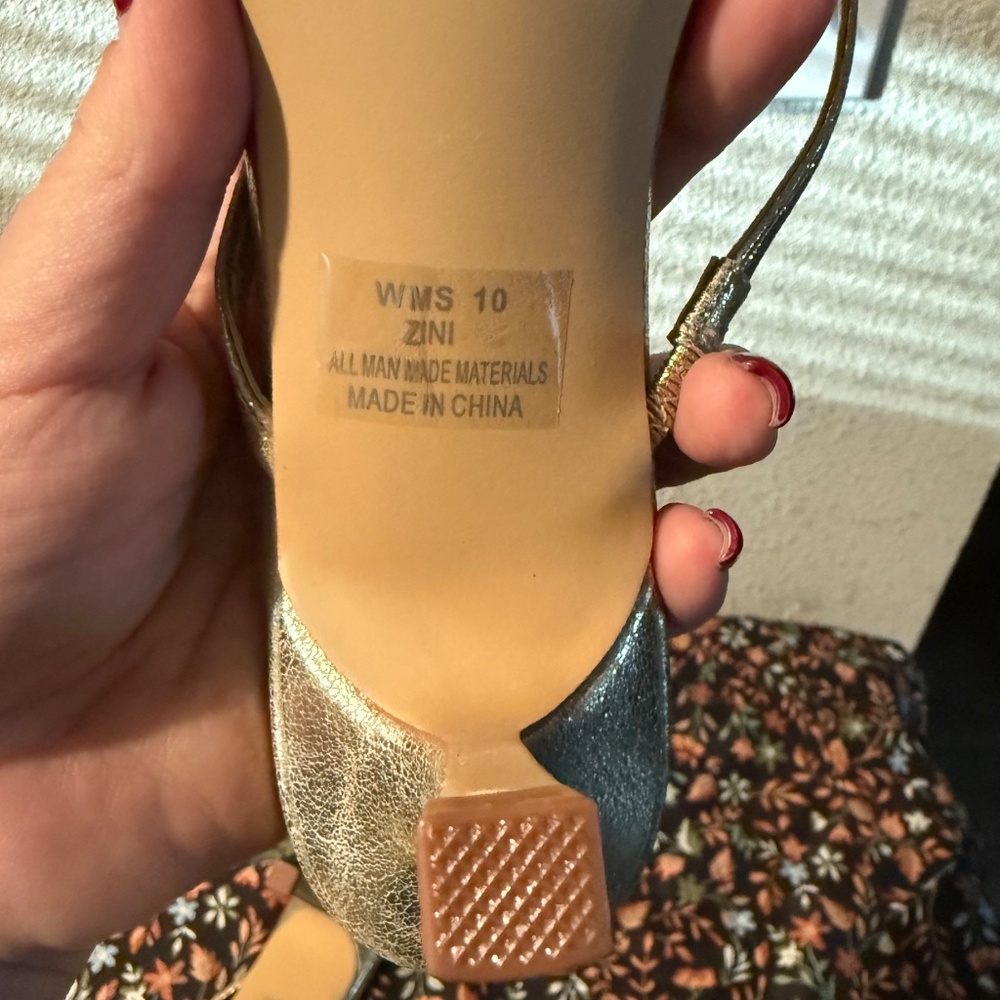 Dolce Vita DV Zini Gold Shimmer Kitten Heels Sandals BNIB Size 10 - Picture 6 of 10
